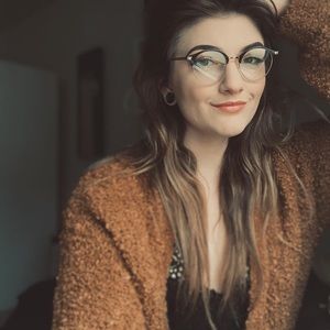 Meet your Posher, Tara